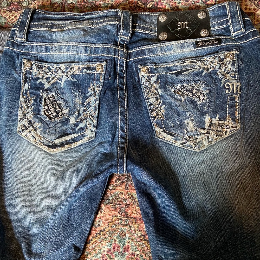 Miss Me jeans skinny jeans.